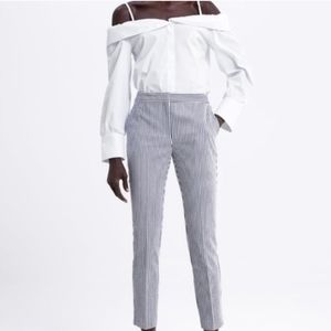 NEW Zara Classic Blue White Seersucker Cropped Pants Size 2